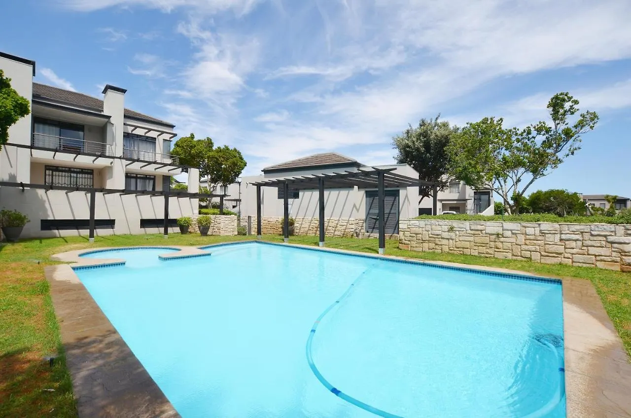 Apartment In Century City Le Cap